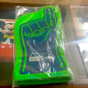 NFL Seahawks oven mitt NWT